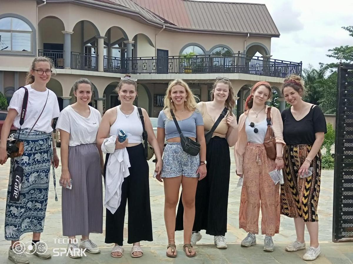 Osaah Bema Lodge Antoa Esterno foto